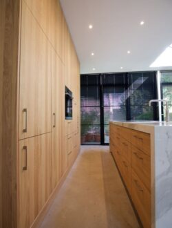 martijn_pekelharing_meester_meubelmaker_keuken_eiken_marmer5