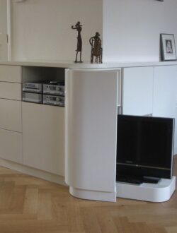 martijn_pekelharing_meester_meubelmaker_tv-kast_rondehoek2