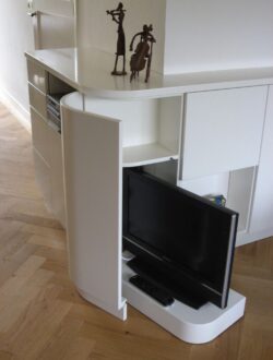 martijn_pekelharing_meester_meubelmaker_tv-kast_rondehoek3